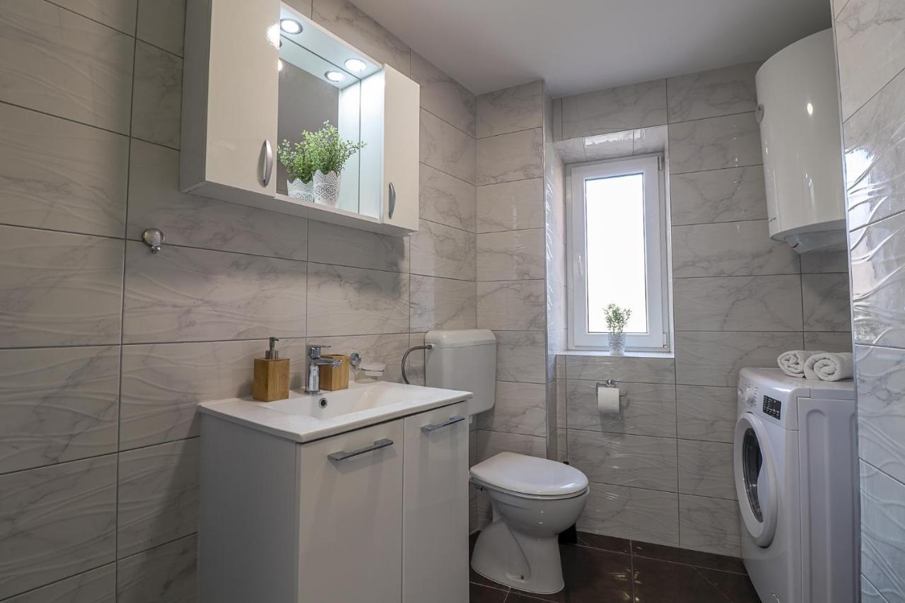 Apartman Juraj I Matej Vrsar Exterior photo
