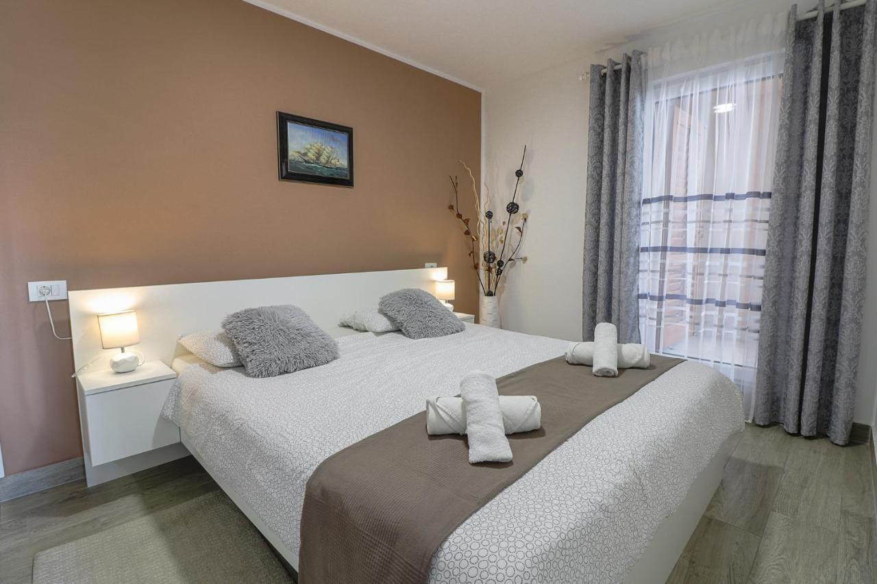 Apartman Juraj I Matej Vrsar Exterior photo